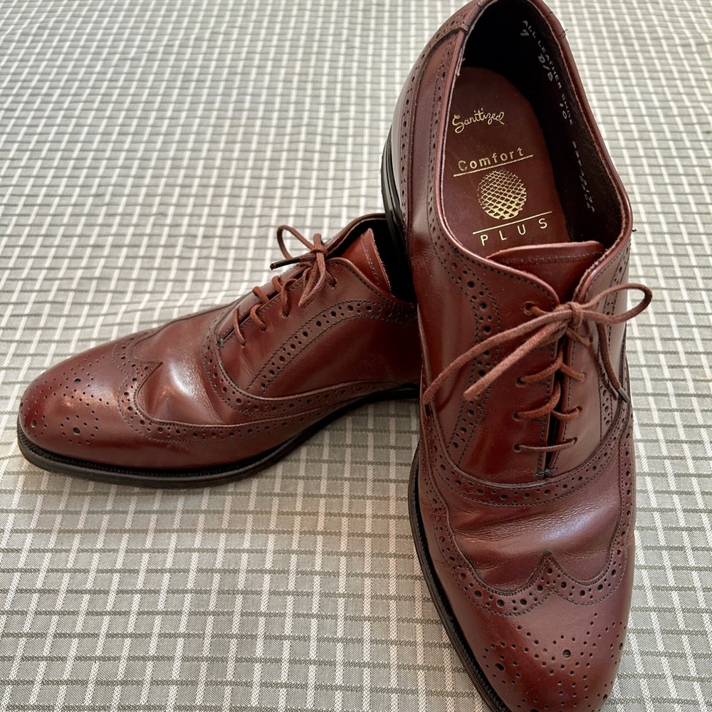 Comfort Plus by Predictions Rich Brown Brogue Oxfords